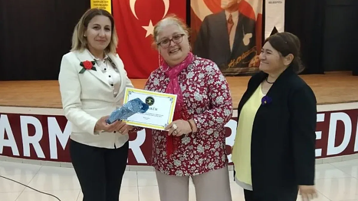 Marmaris'te başarılı kadınların emek öyküleri anlatıldı