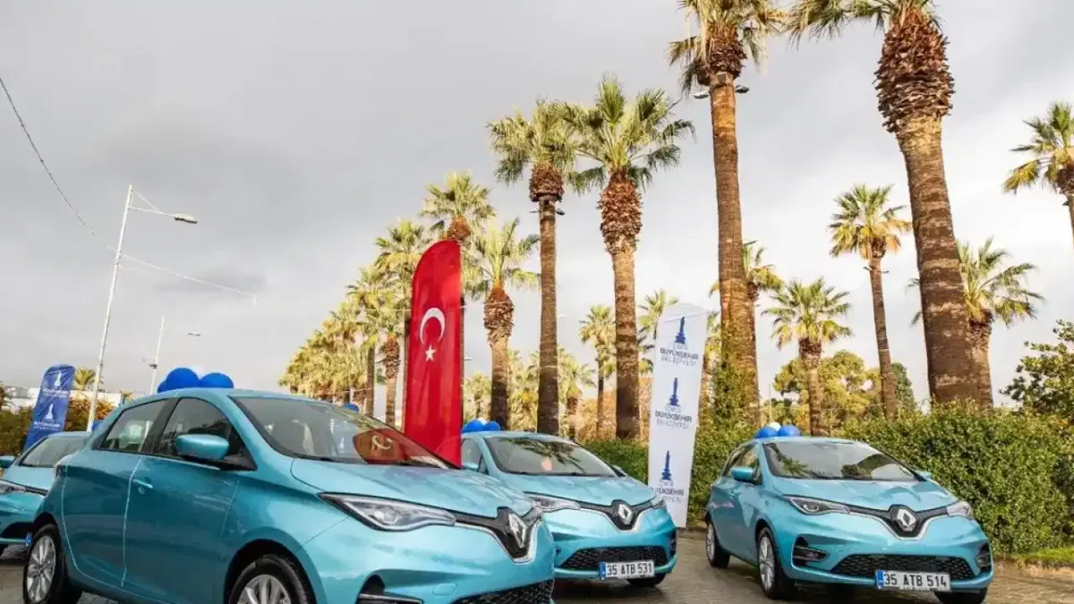 İzmir'in elektrikli araç filosuyla 25 milyon lira tasarruf