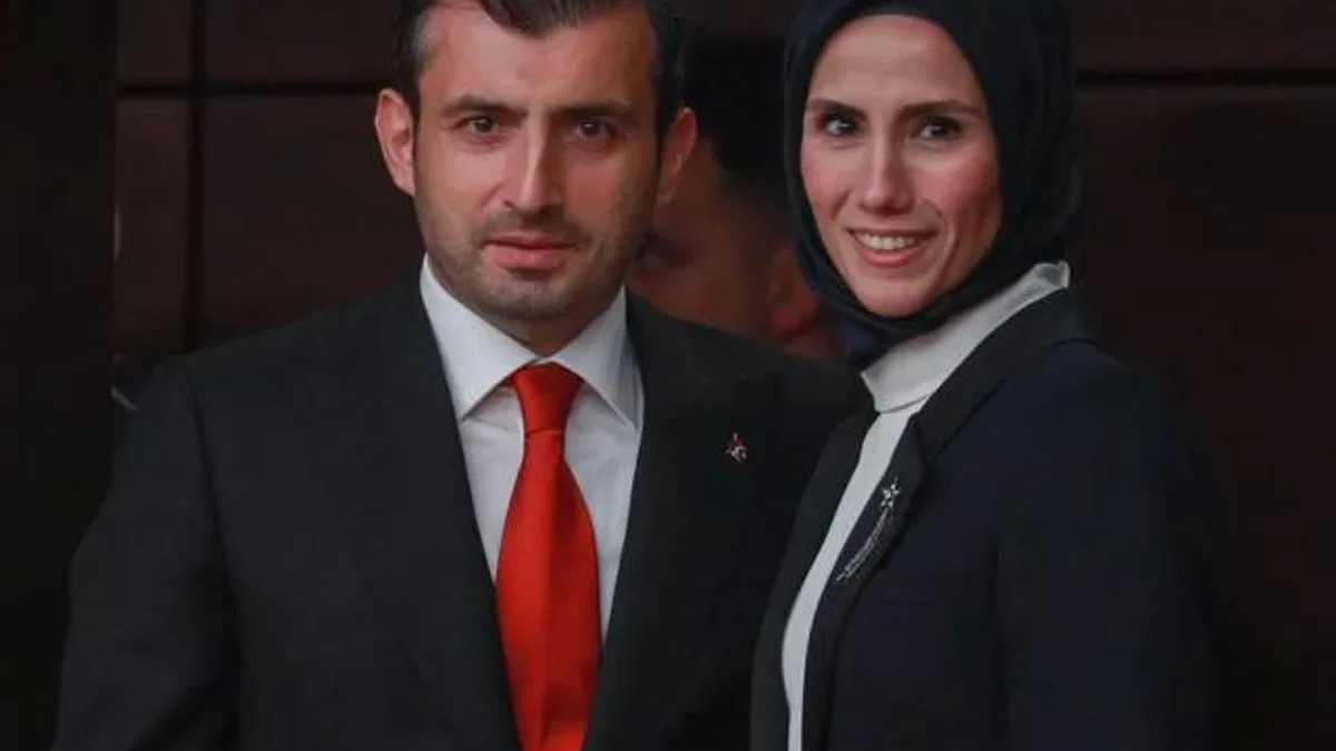 Sümeyye Erdoğan Bayraktar Next Sosyal’e katıldı, eşinden 'hoşgeldin' yanıtı geldi