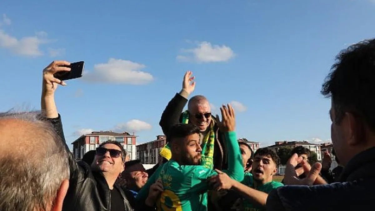 Edremitspor İznikspor'u 1-0 Mağlup Etti