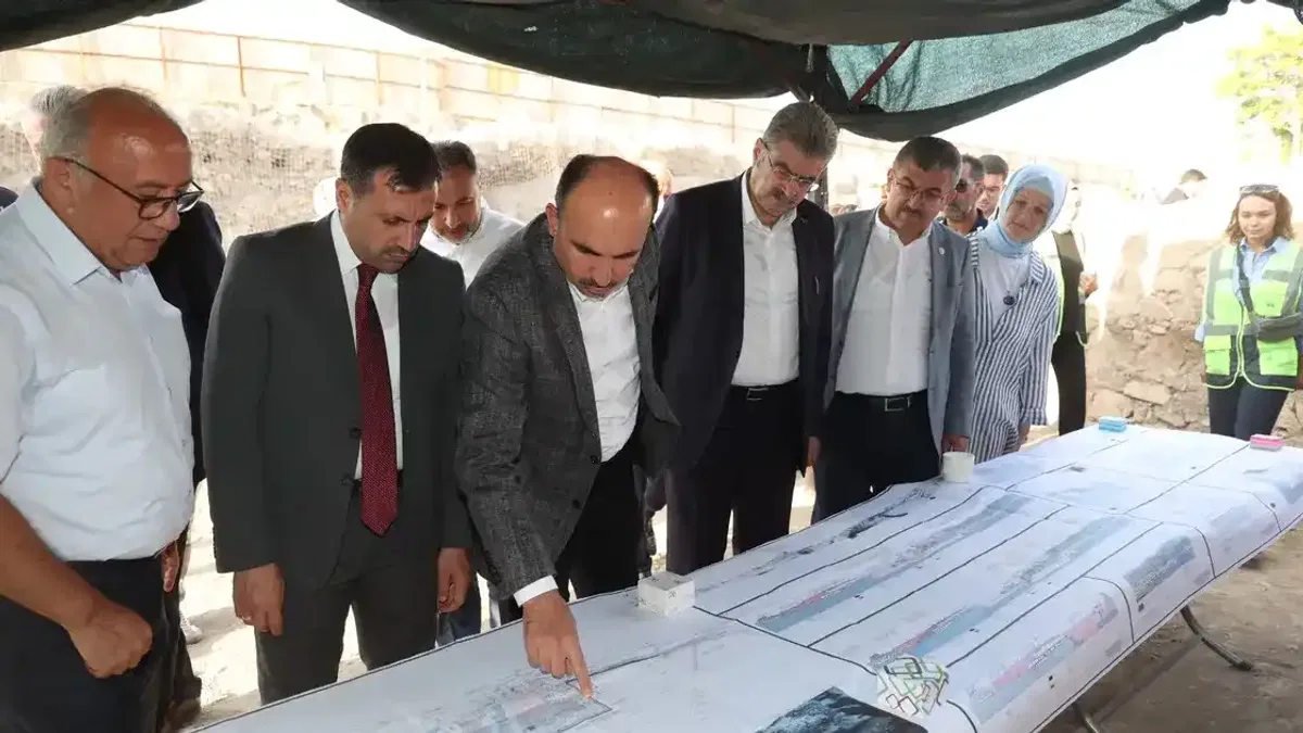 Konya'da 'Larende Kapısı' kazı çalışmaları devam ediyor