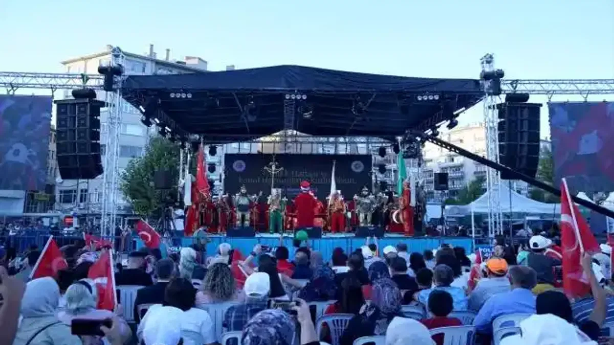 Çalışma ve Sosyal Güvenlik Bakanı Bilgin, Kırşehir'de 35. Ahilik Haftası kapanış töreninde konuştu: