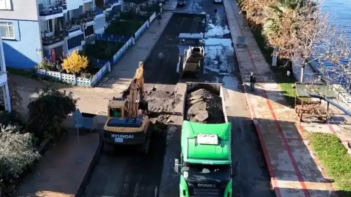 Kocaeli Gölcük Halıdere Sahil Caddesi'ne kapsamlı yenileme