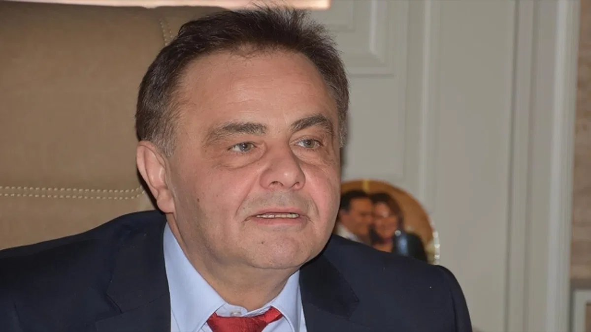 Görevden uzaklaştırılan Bilecik Belediye Başkanı Semih Şahin CHP'den ihraç edildi