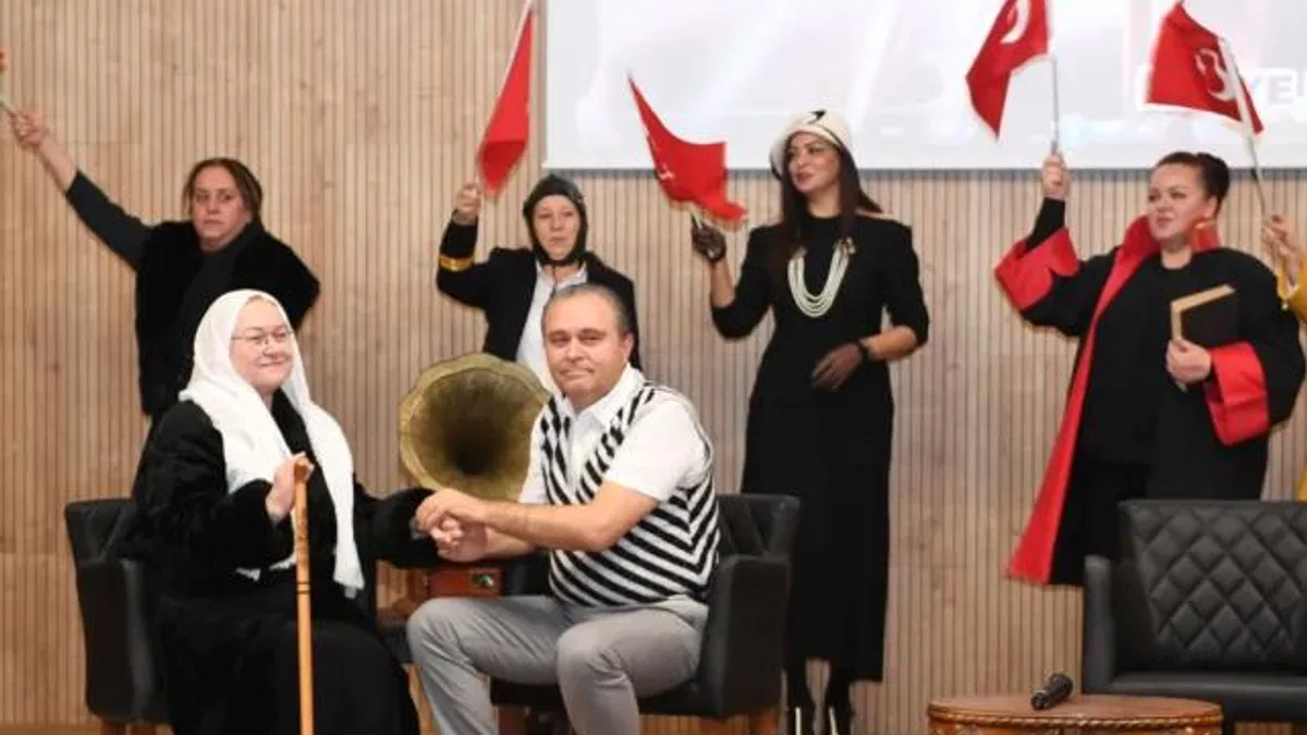 'Zamansız Kadınlar' düşten düşünceye Bursa Osmangazi'de anlatıldı