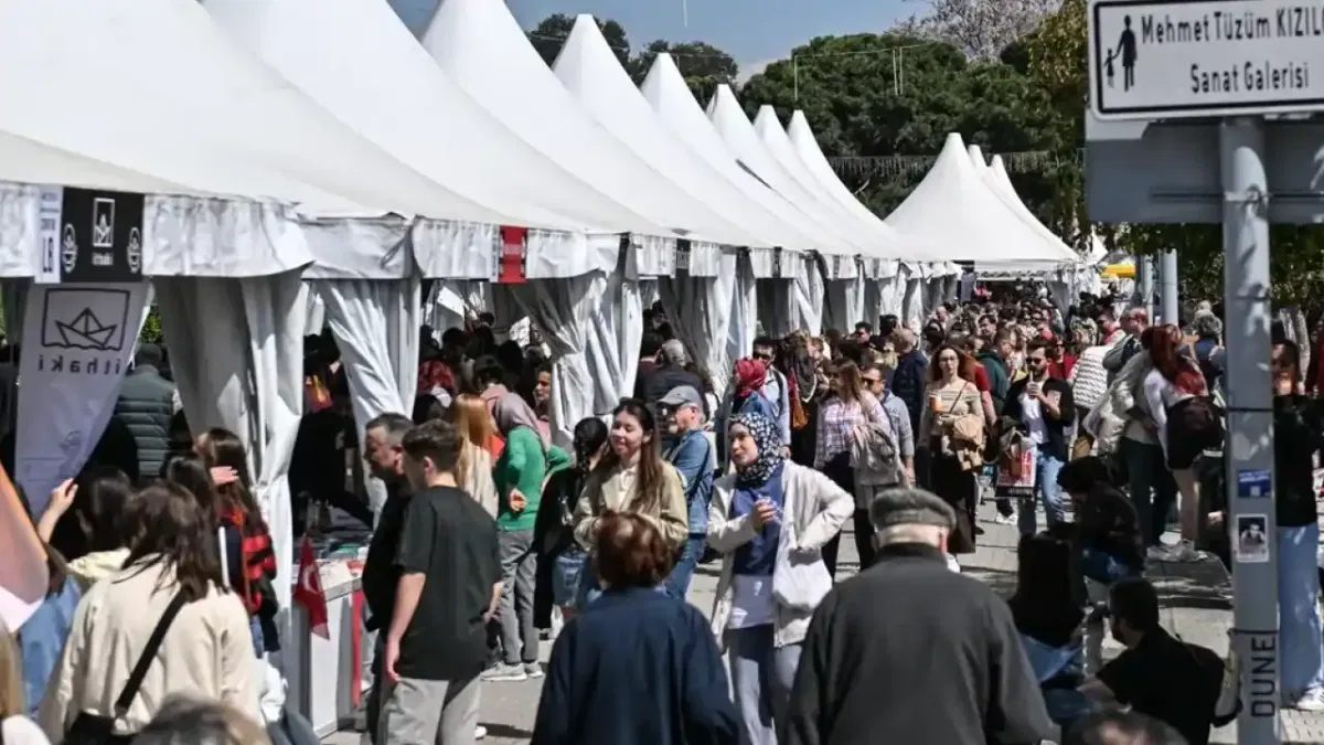 İZKİTAP sonbaharda Kültürpark’ta