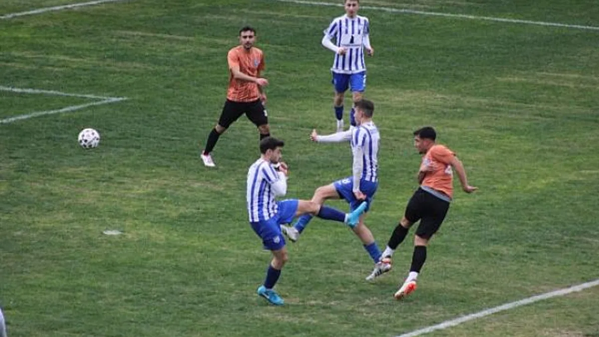 EÜ Spor Kulübü ve Denizspor yenişemedi