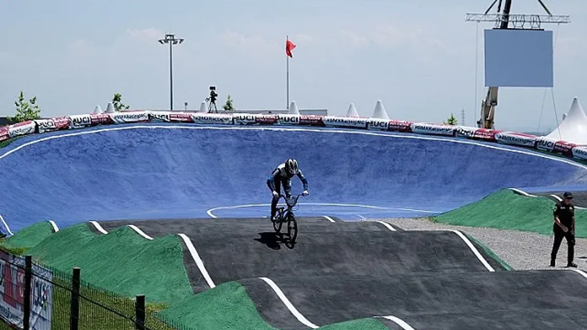 BMX Dünya Kupası sporcularından Sakarya'ya övgü