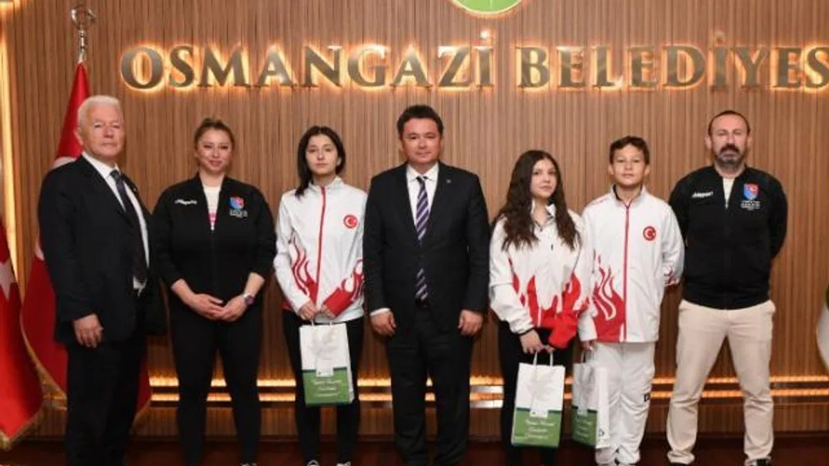 Şampiyon sporculardan Bursa Osmangazi'ye ziyaret