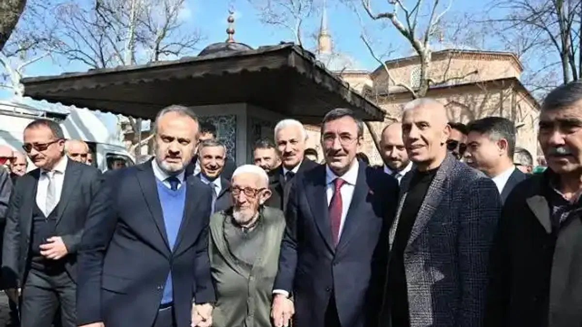 Cumhurbaşkanı Yardımcısı Yılmaz: "Alinur Aktaş başkanımızın yanındayız