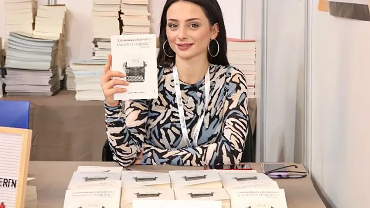 Ecem Naz Tunca 'Gazeteci Olunmaz Gazeteci Doğulur' adlı kitabını tanıttı