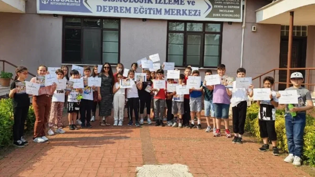Büyükşehir'den deprem farkındalığı eğitimleri