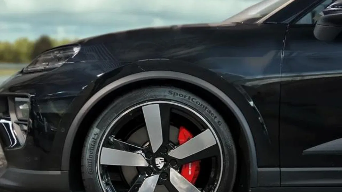 Porsche’nin Elektrikli Macan için Yaz ve Kış Lastiği Tercihi Continental Oldu