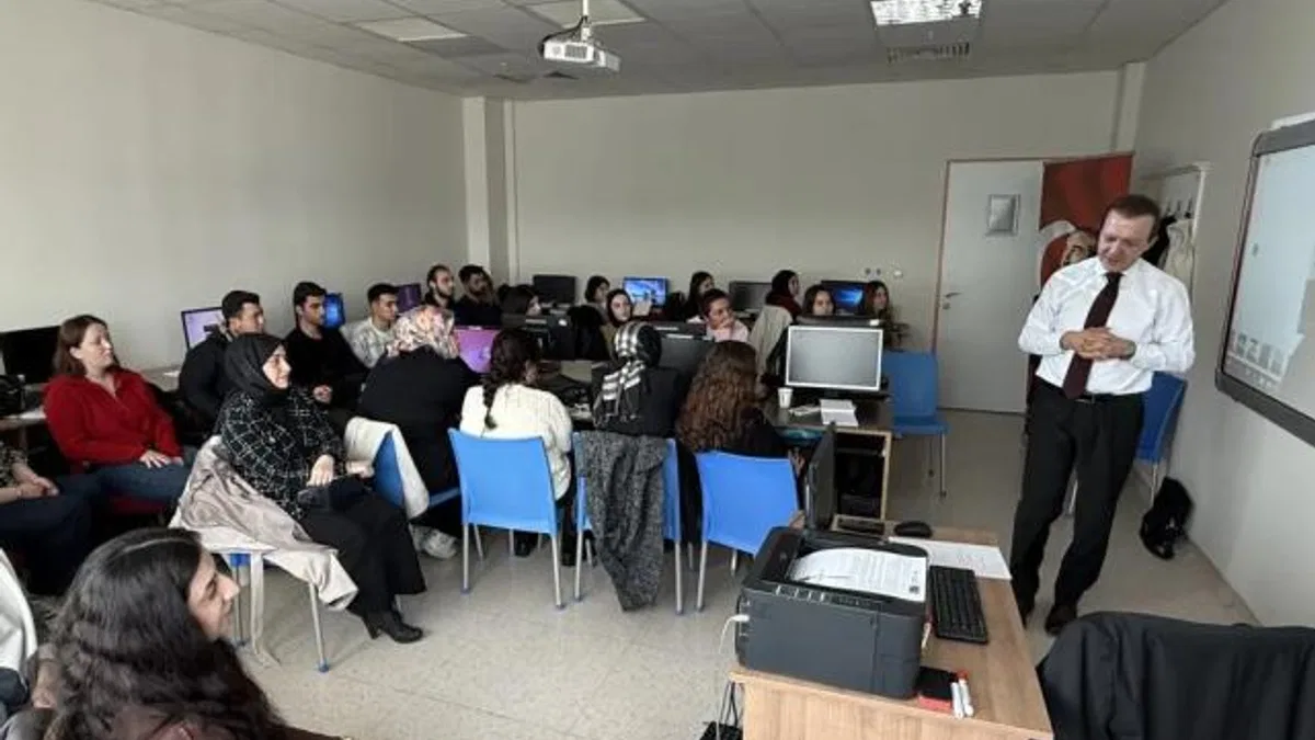 Çorum'da FARMAHANE projesi ile eczacı kalfası eğitimleri başladı
