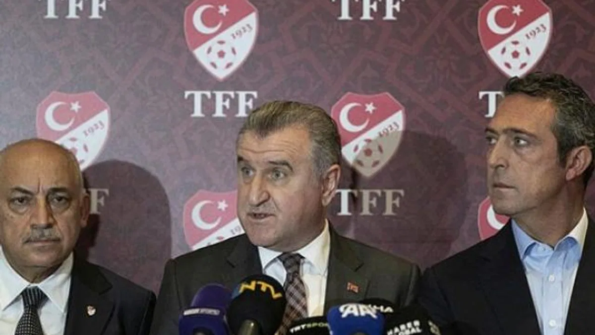Osman Aşkın Bak, Mehmet Büyükekşi ve Ali Koç Riva'da bir araya geldi!