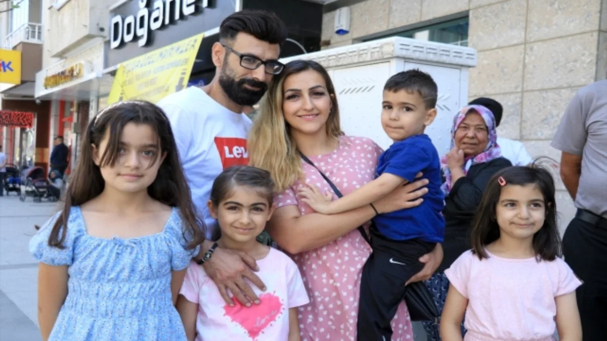 Gurbetçilerin baba ocağı 'Kuluforniya'nın nüfusunu her yaz üçe katlıyor