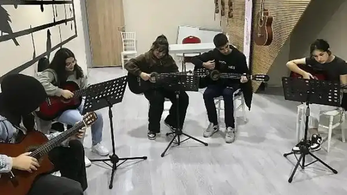 Dilovası'nda Müzik Kursları İlgi Odağı Oldu