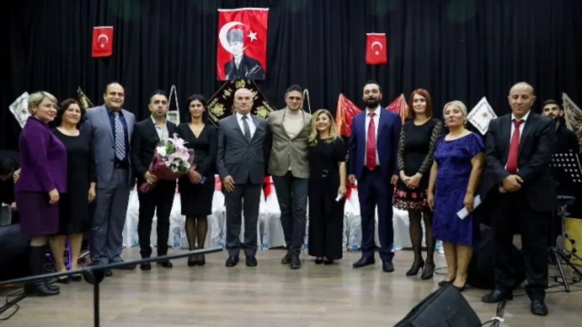İzmir Aliağa 2022'yi türkülerle uğurladı