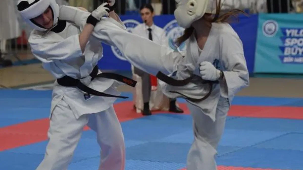 Bursa Yıldırım’da karate rüzgarı