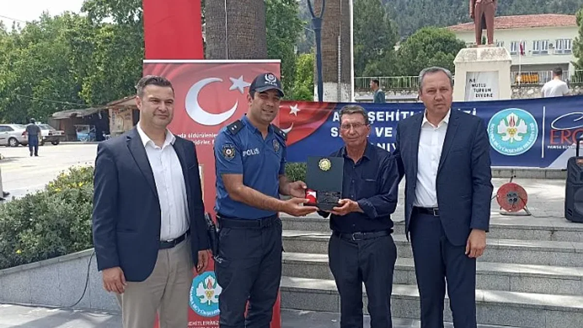 Gölmarmaralı şehitler dualarla anıldı