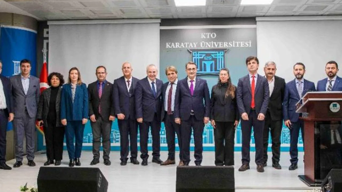 Konya'da 'şehirlerin geleceği' konuşuldu