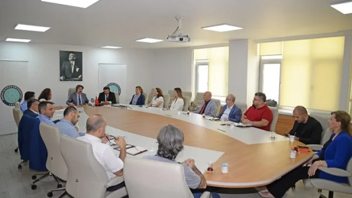 BUÜ'den yeni koordinatörlerle ilk toplantı
