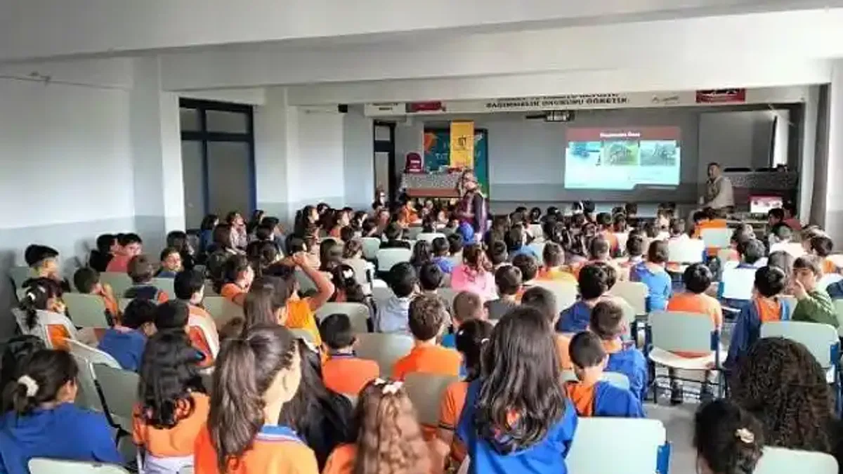 Büyükşehir'den okullarda deprem tatbikatları
