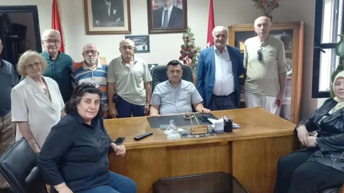 Bursa'da 'Demokrat'lar yerel belediyeleri yakın takibe aldı
