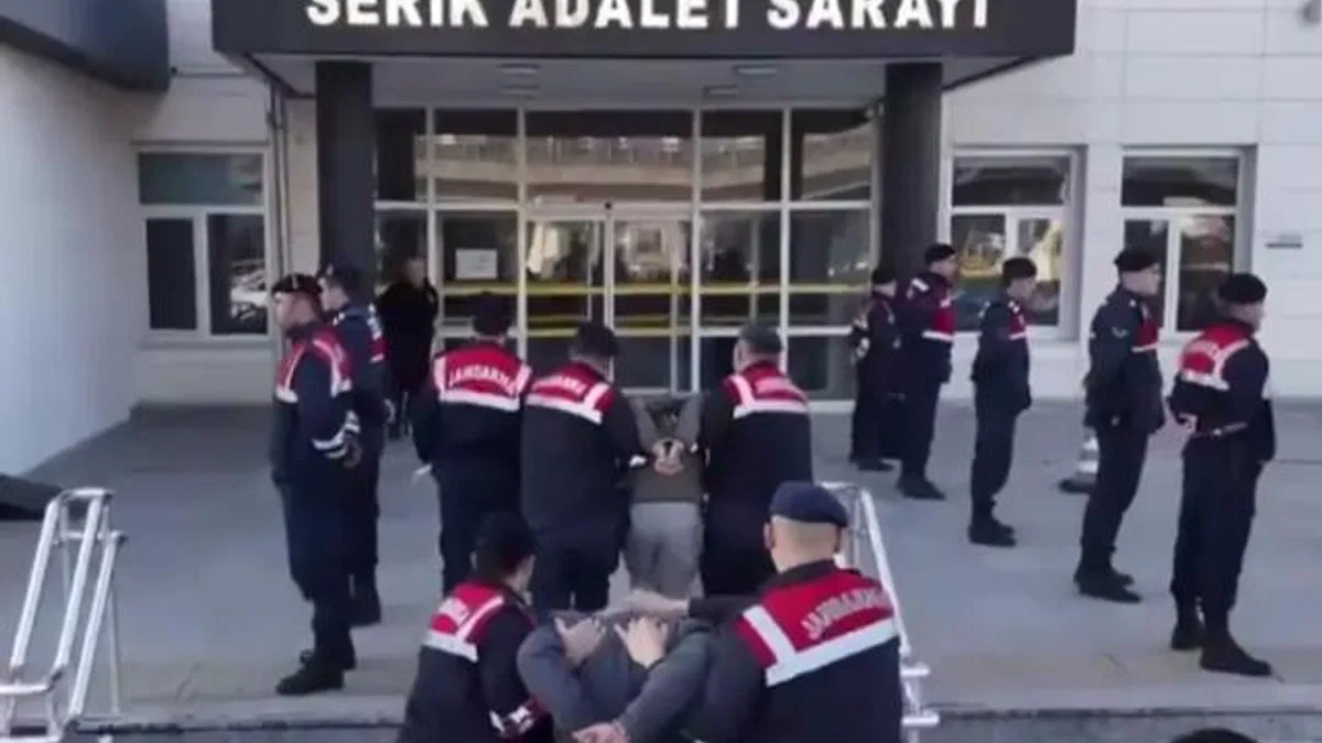 Suç şebekeleri şehirlerden kazınıyor! 7 ilde 63 gözaltı!