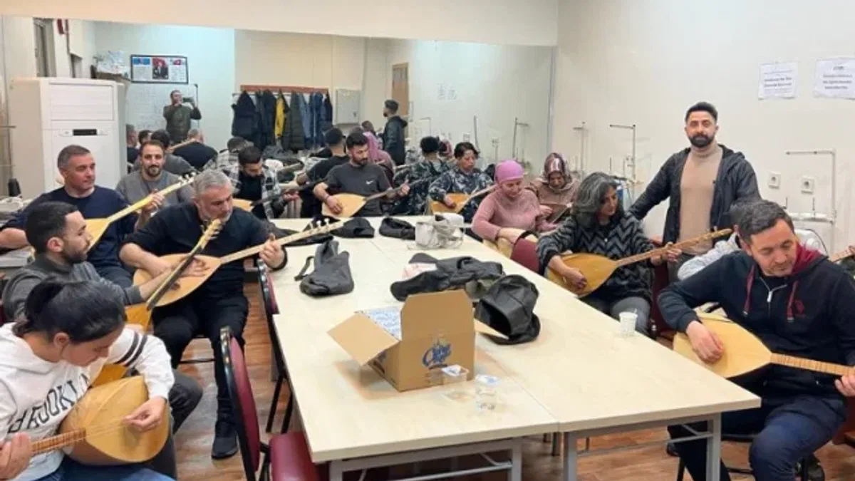 Dilovası'nda bağlama kursları başlıyor