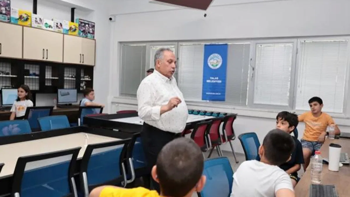 Kayseri Talas geleceğin mucitlerine kapılarını açıyor