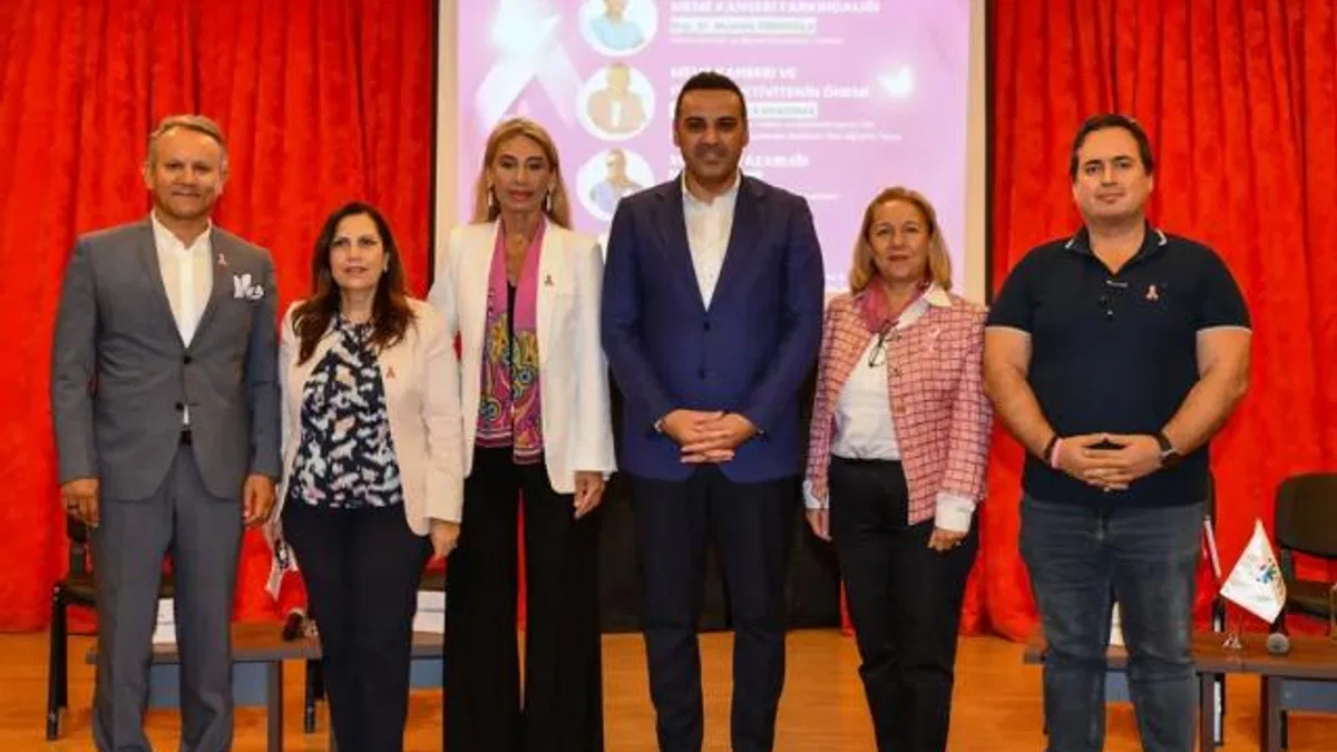 İzmir Çiğli'de meme kanseri farkındalığı