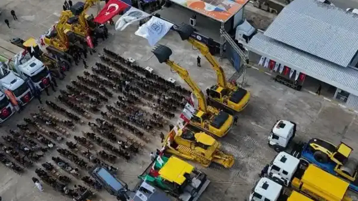 Muğla Büyükşehir'in hizmet filosuna 170 yeni araç