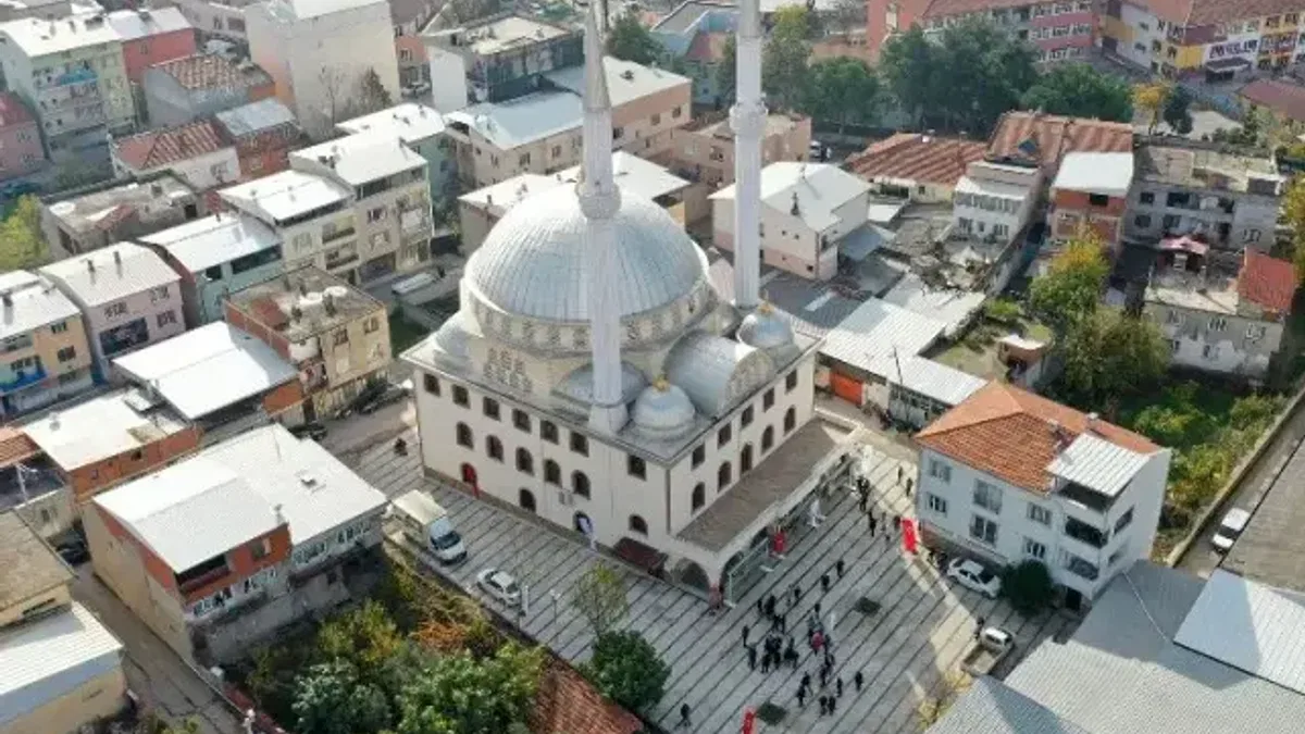Bursa Osmangazi'de 20 yıldır çözülemeyen sorun! 300 bin vatandaşın yolu kapalı