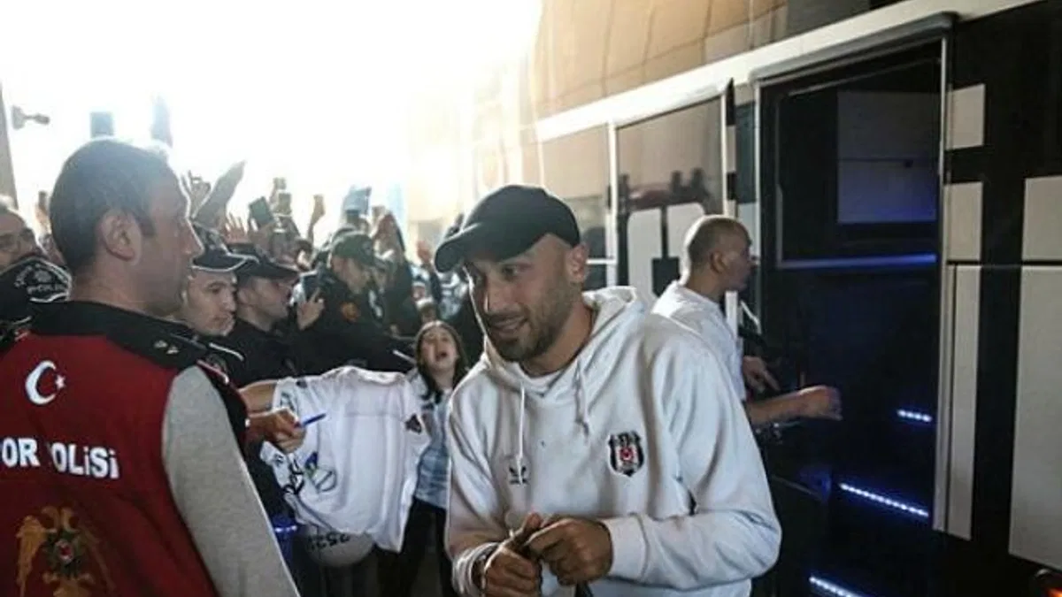Beşiktaş, Hatayspor maçı için Mersin'e ulaştı!