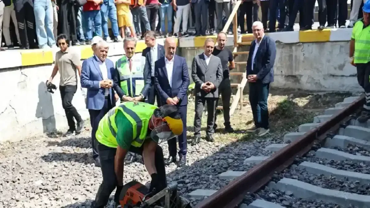 Sakarya'da Raylar Yer Altına Alınıyor: Şehir Yeniden Doğuyor