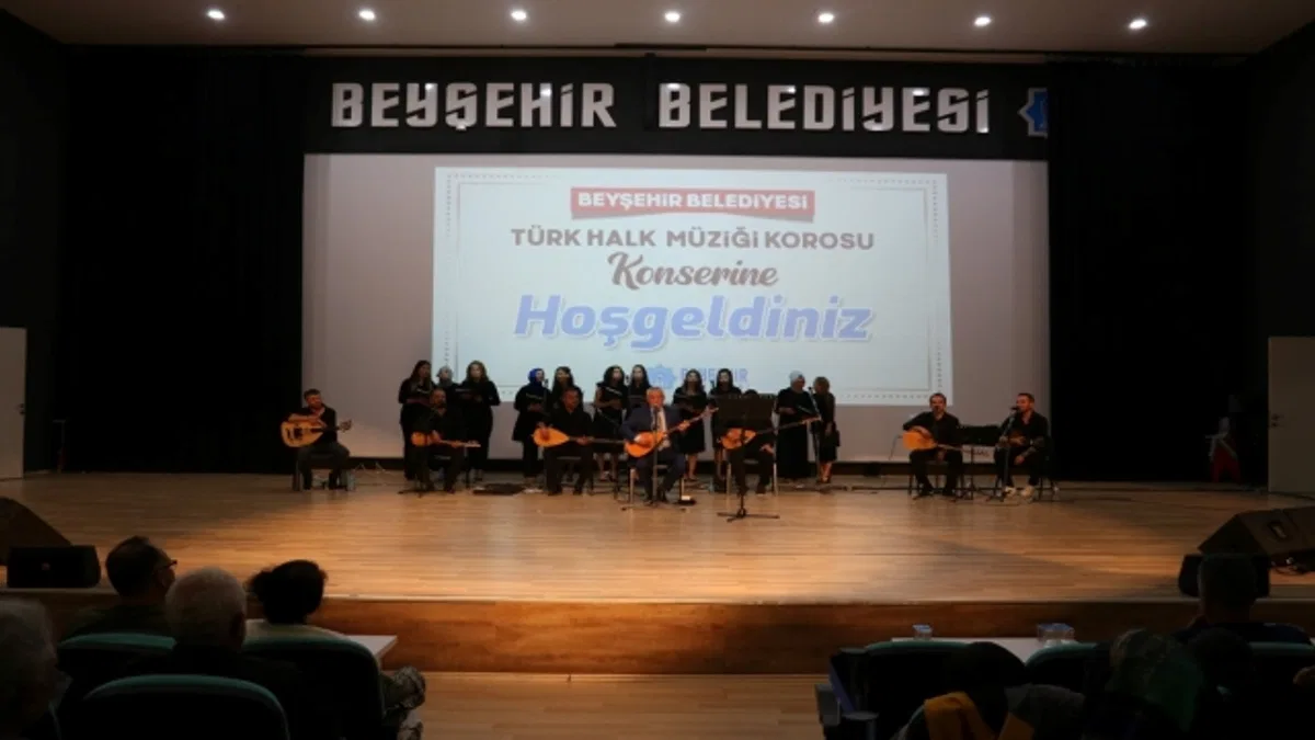 Beyşehir Belediyesi Türk Halk Müziği Korosu'ndan konser