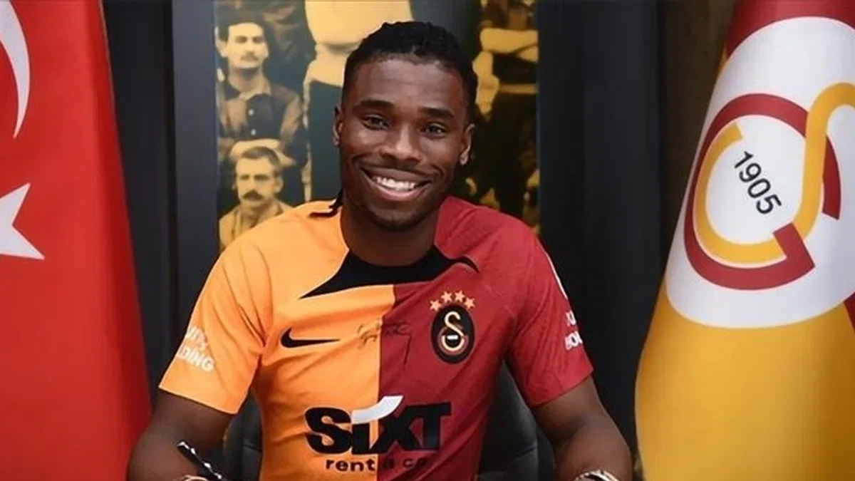 Samuel Adekugbe Galatasaray'da tarihe geçti