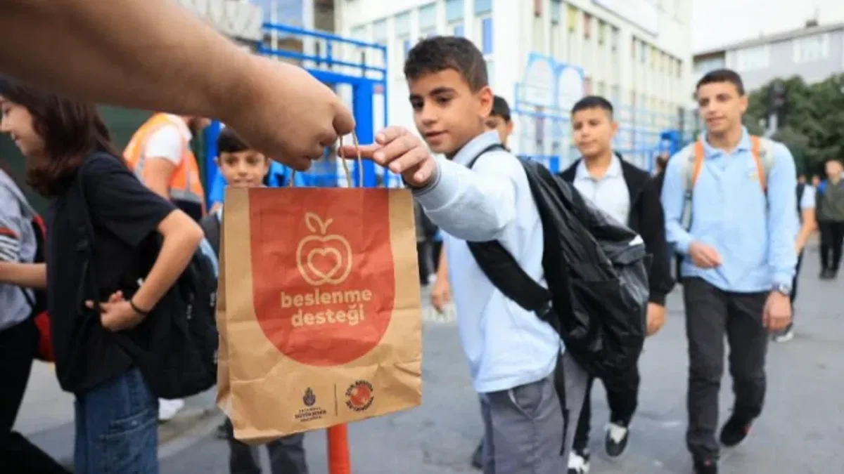 900 bin öğrenciye beslenme desteği