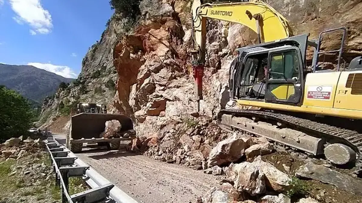 Kapuzbaşı Şelaleri yolunda önemli çalışma