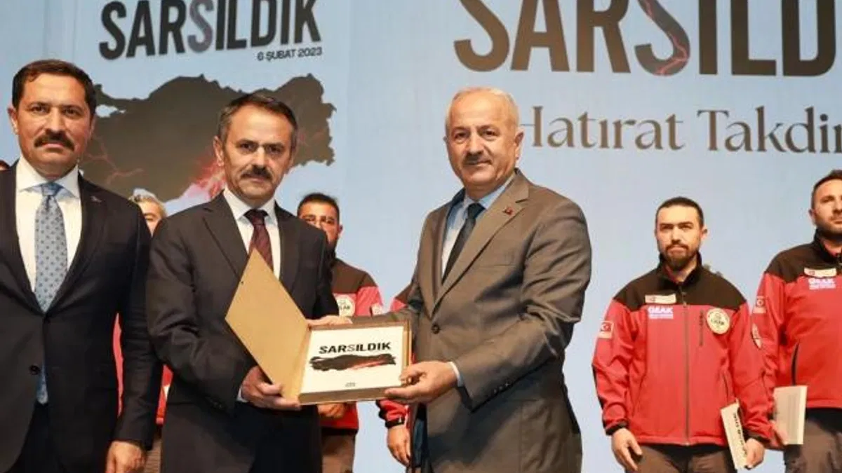 “Sarsıldık Sarıldık” hatıratı Gebze’de takdim edildi
