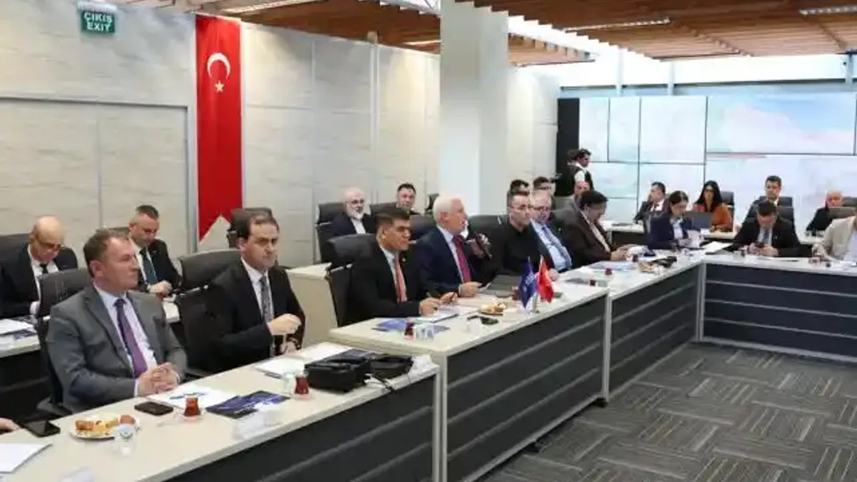 Bursa AKOM'un yıllık toplantısı yapıldı