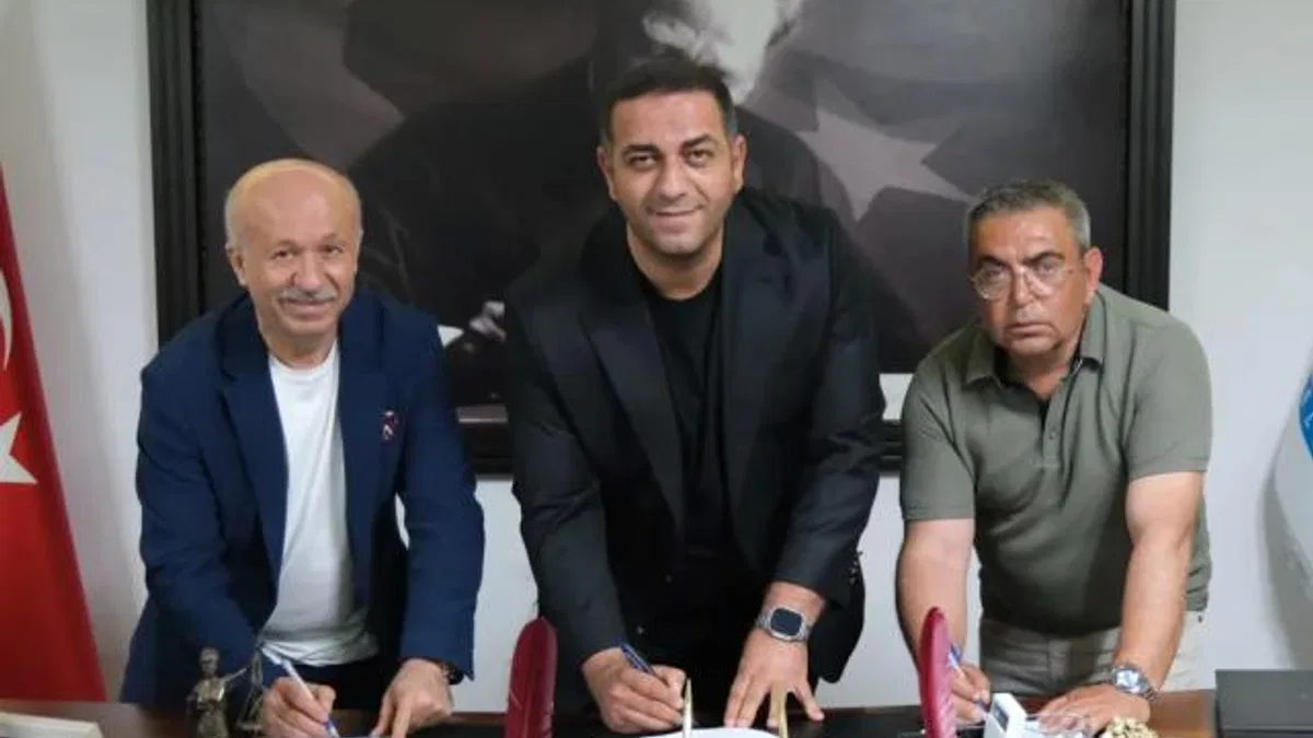 İzmir Narlıdere’de, toplu iş sözleşmesinde imzalar atıldı