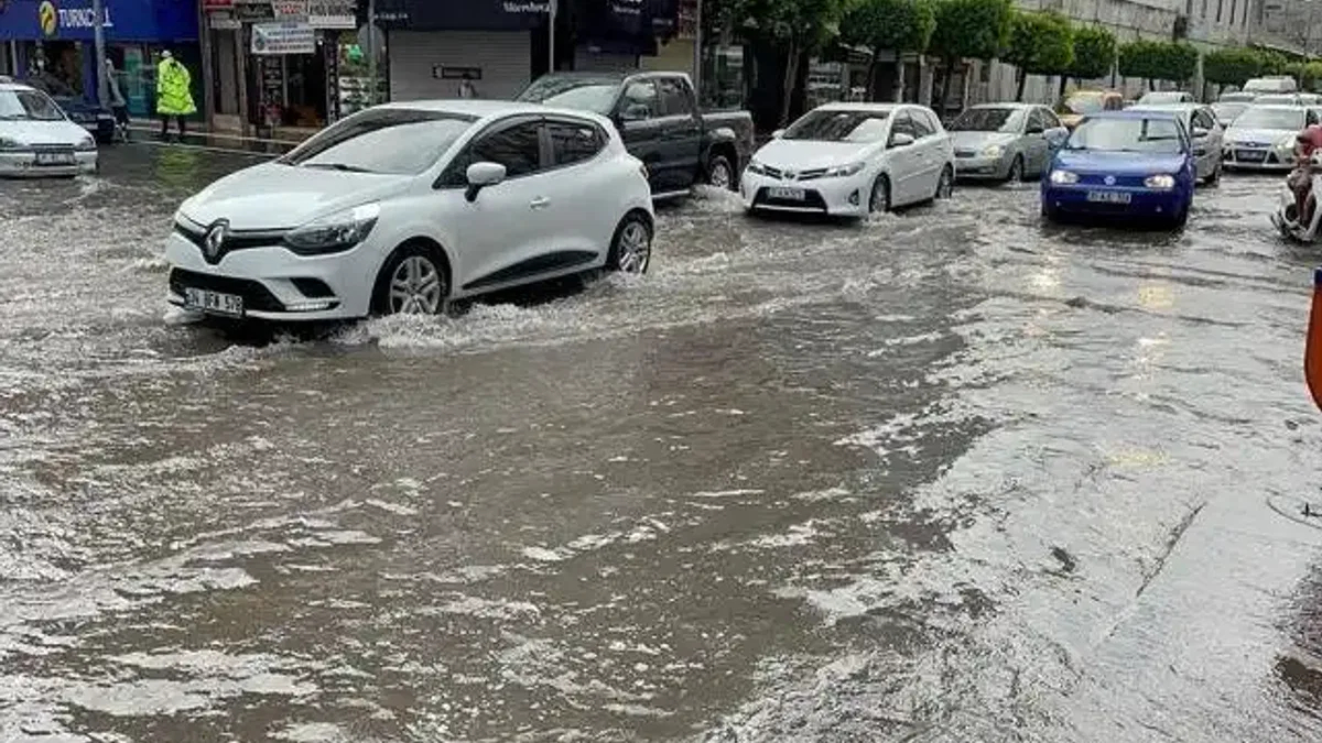 Hatay'da sağanak etkili oluyor