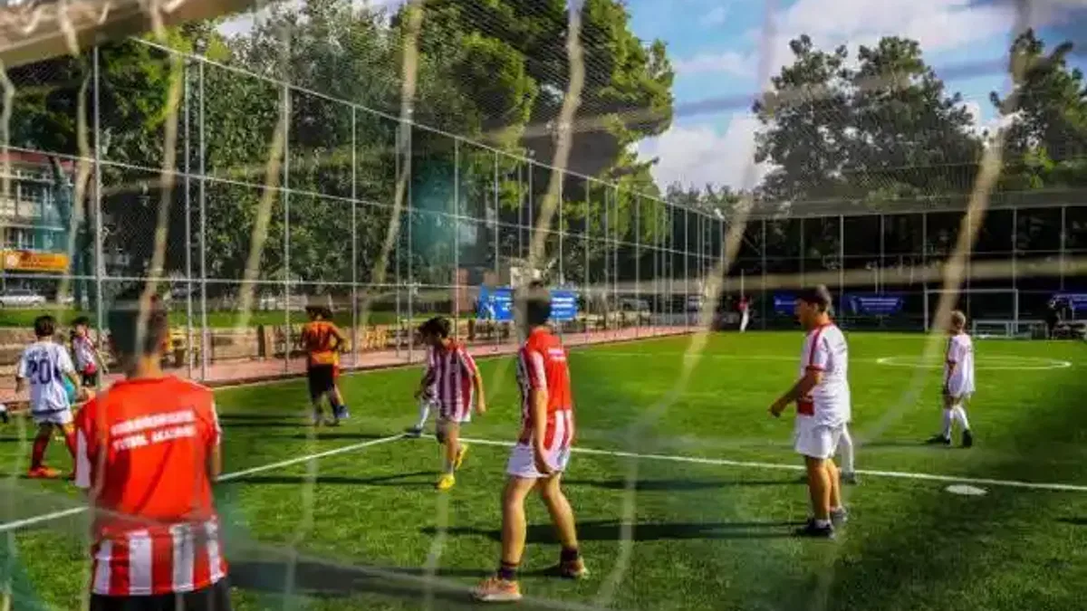 Büyükşehir Futbol Akademisi başladı
