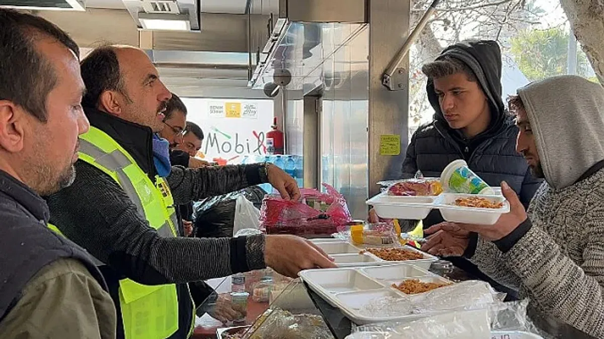 Konya'dan Hatay'a günlük sıcak yemek desteği