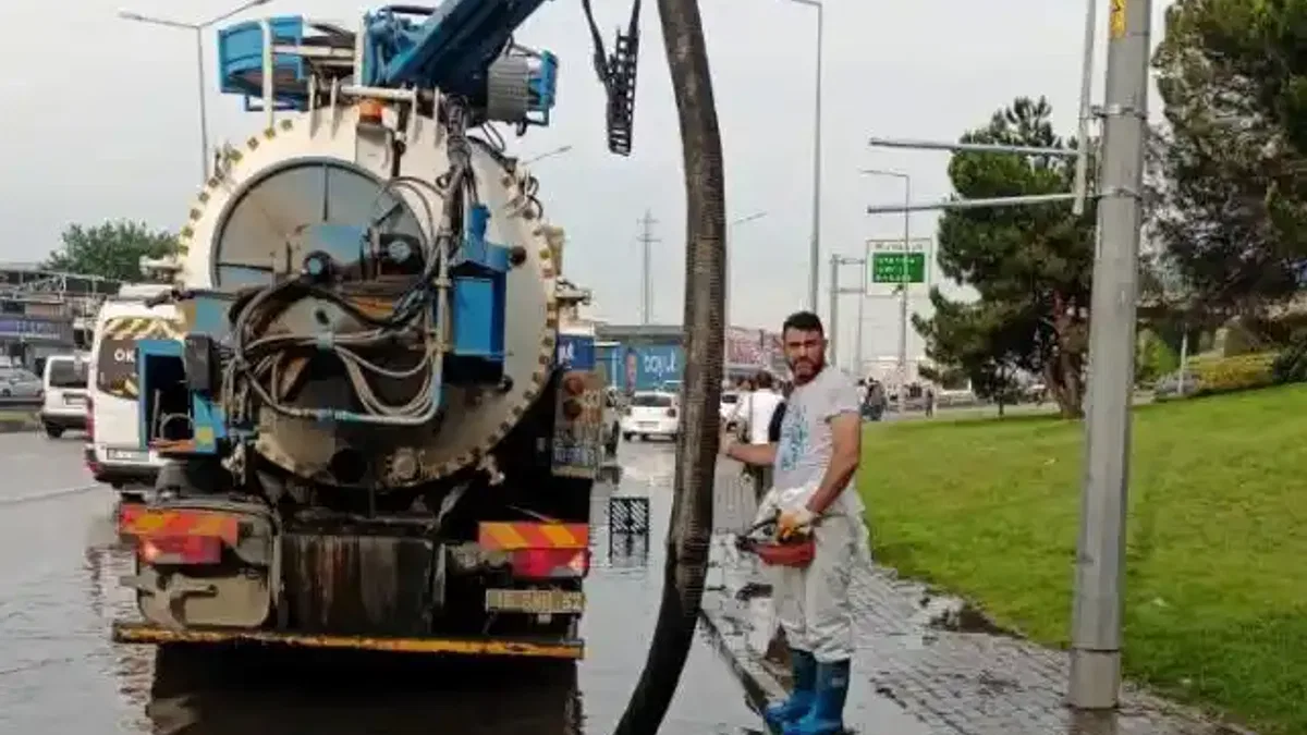 Bursa'da yağmur mesaisi