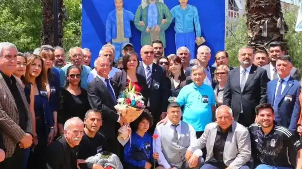 İzmir'de 'Üç Fidan Parkı ve Anıtı' açıldı