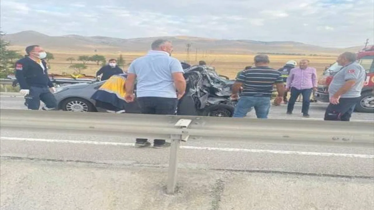 Eskişehir'de trafik kazası 1 kişi öldü, 3 kişi yaralandı