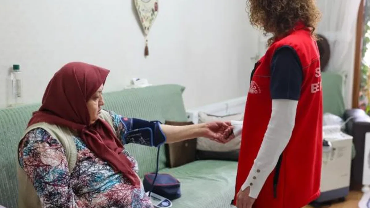 Konya Selçuklu'da evde bakım yüzleri güldürüyor